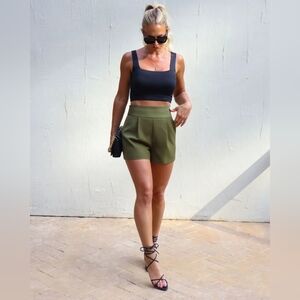 Vici Aria Shorts - Olive